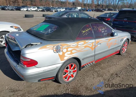 2000 Mercedes-Benz Clk 320 из США, поврежденный, VIN WDBLK65G4YT046410